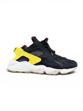 Nike Womens Air Huarache Run Black Yellow Sneaker D05873 001 - SIZE 9 WOMENS